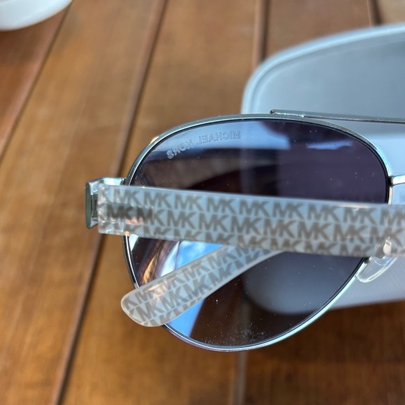 Michael Kors Chelsey Silver Aviator Sunglasses with Case - Picture 3 of 4